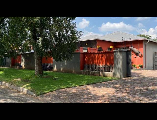 3 BEDROOM HOUSE FOR SALE IN BOKSBURG NORTH
